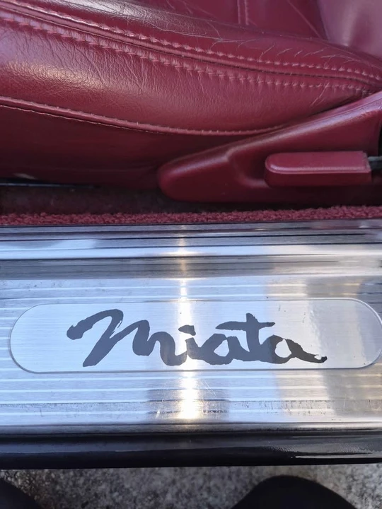 1993 Mazda NA MX-5 Miata - Image 18 of 19
