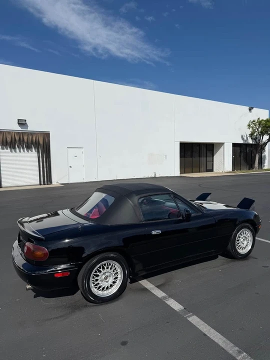 1993 Mazda NA MX-5 Miata - Image 4 of 7