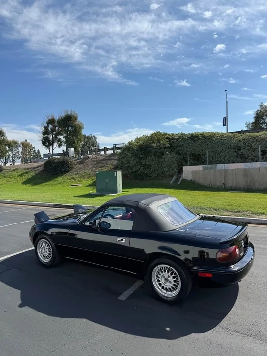 1993 Mazda NA MX-5 Miata - Image 5 of 7