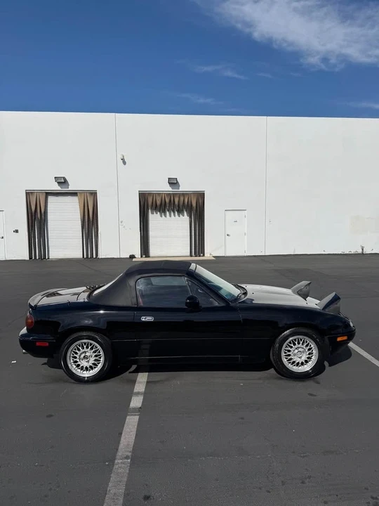 1993 Mazda NA MX-5 Miata - Image 2 of 7