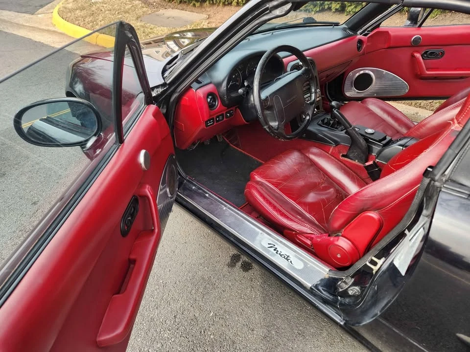 1993 Mazda NA MX-5 Miata - Image 5 of 11