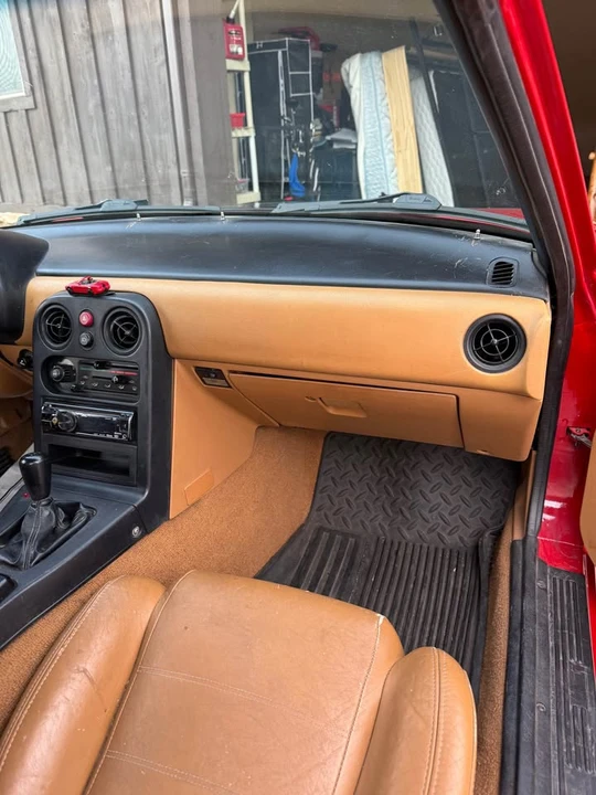 1993 Mazda NA MX-5 Miata - Image 9 of 10
