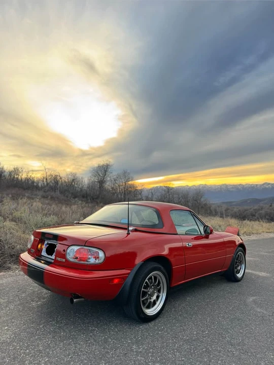 1993 Mazda NA MX-5 Miata - Image 4 of 10