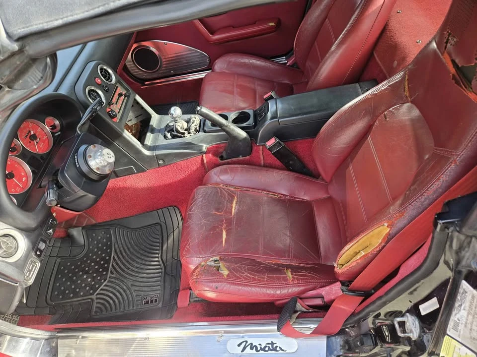 1993 Mazda NA MX-5 Miata - Image 11 of 16