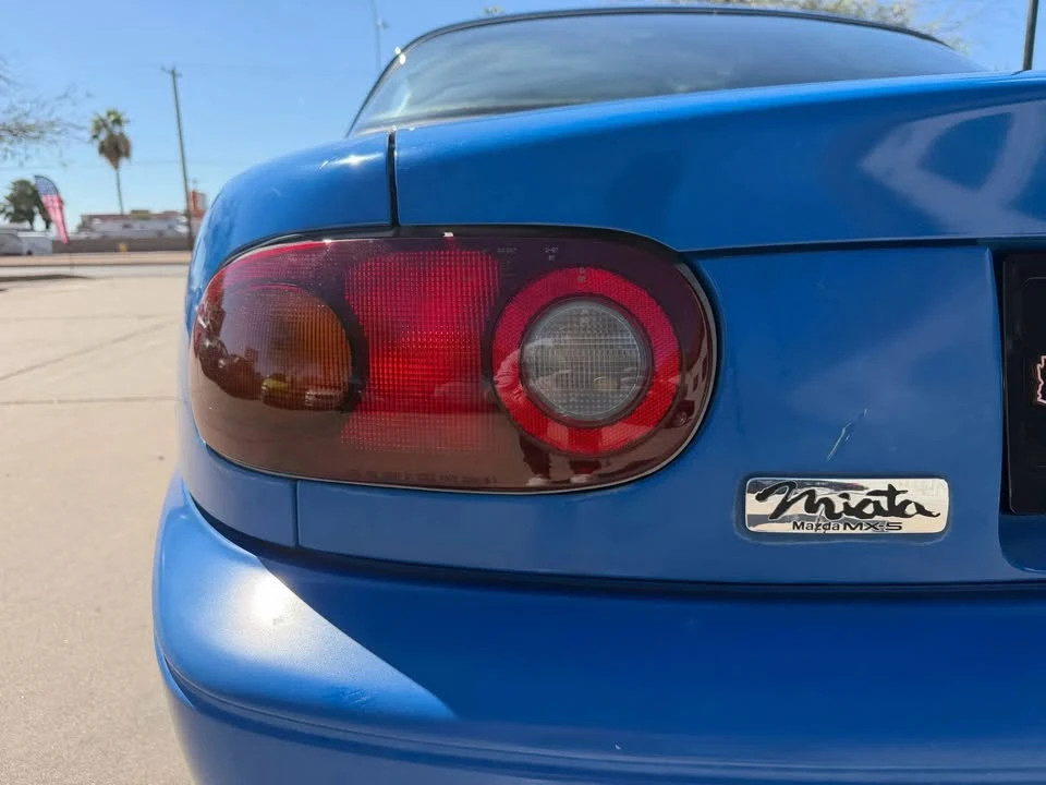 1993 Mazda NA MX-5 Miata - Image 17 of 20