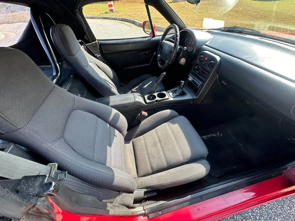 1993 Mazda NA MX-5 Miata - Image 5 of 5