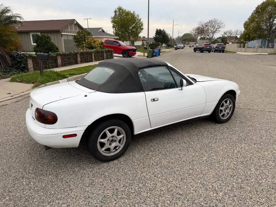 1993 Mazda NA MX-5 Miata - Image 4 of 9