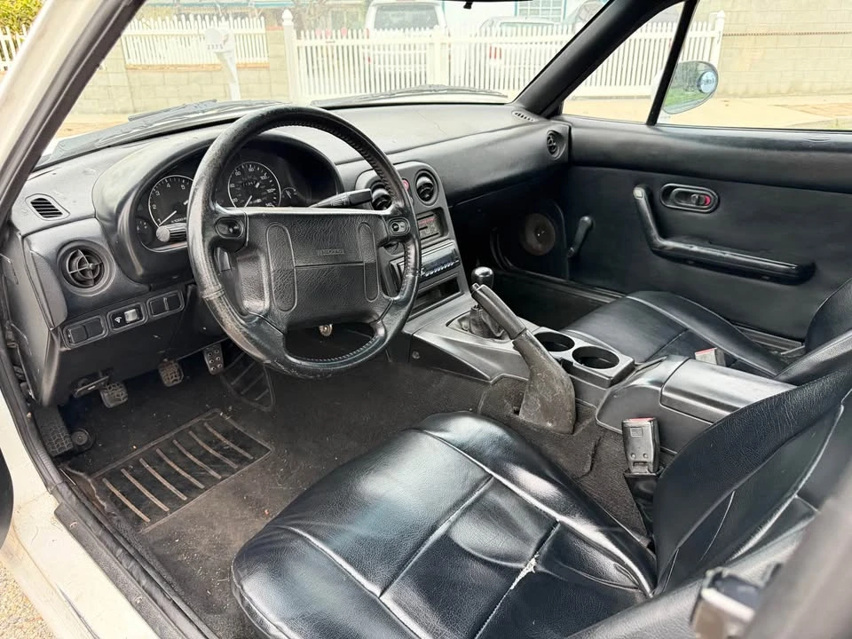 1993 Mazda NA MX-5 Miata - Image 9 of 9