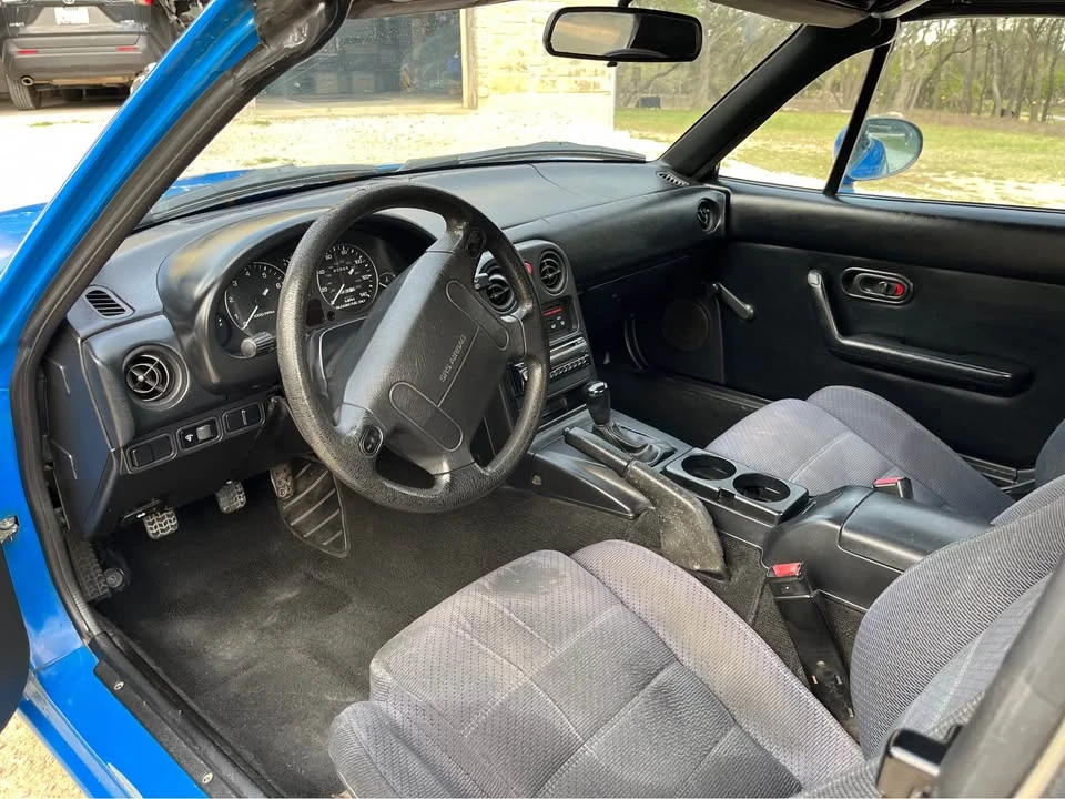 1993 Mazda NA MX-5 Miata - Image 11 of 17