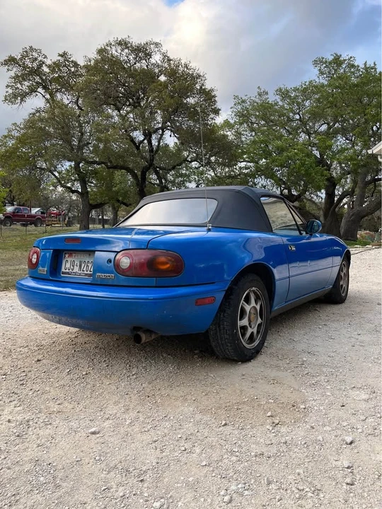 1993 Mazda NA MX-5 Miata - Image 10 of 17