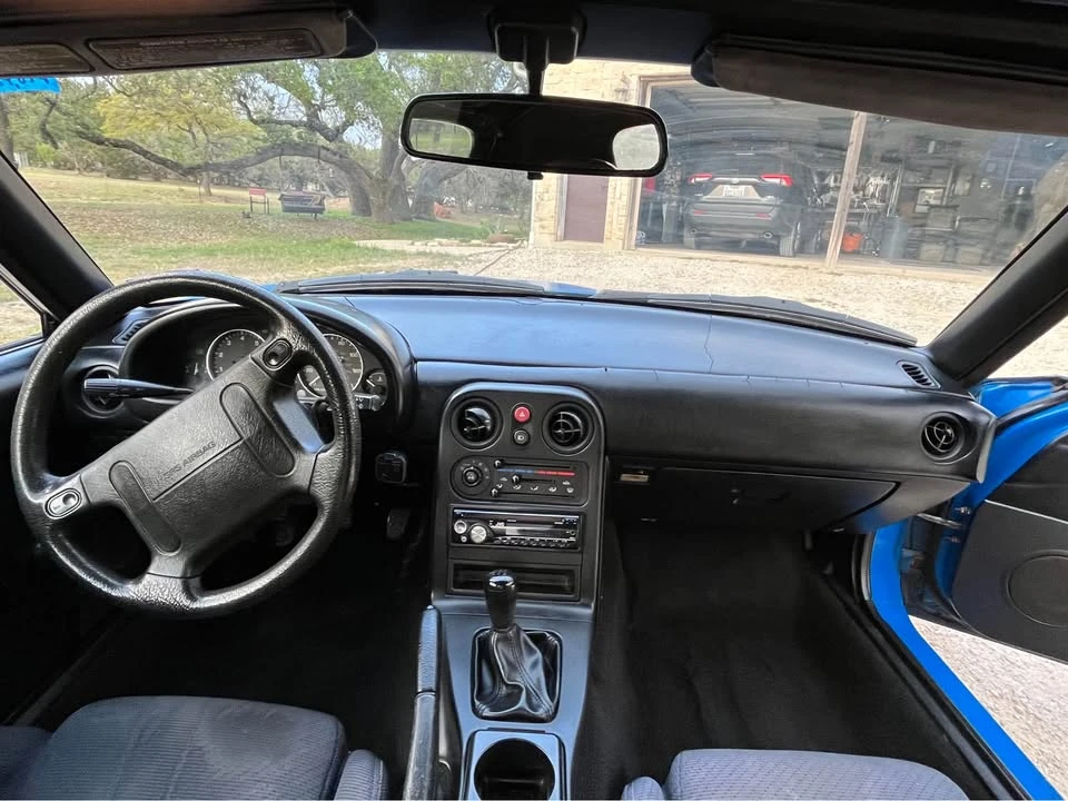 1993 Mazda NA MX-5 Miata - Image 13 of 17