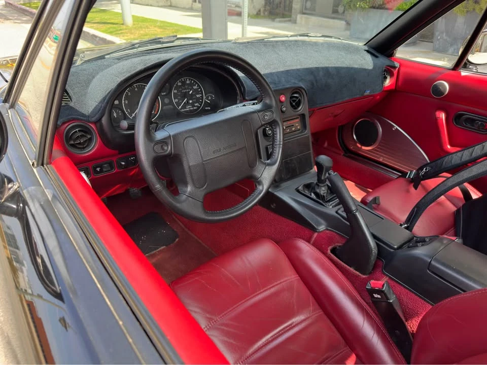 1993 Mazda NA MX-5 Miata - Image 6 of 15