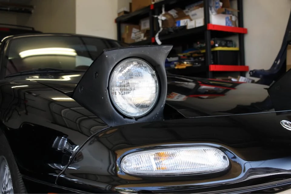 1993 Mazda NA MX-5 Miata - Image 14 of 15