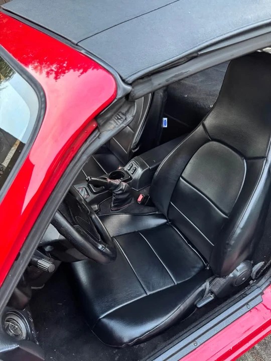1993 Mazda NA MX-5 Miata - Image 11 of 18