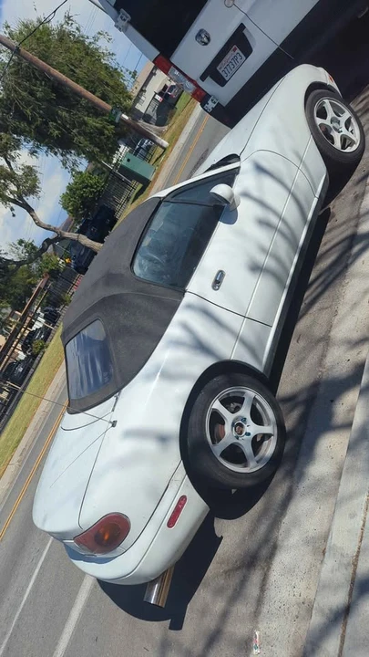 1993 Mazda NA MX-5 Miata - Image 5 of 7