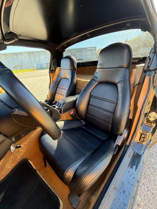 1993 Mazda NA MX-5 Miata - Image 11 of 14