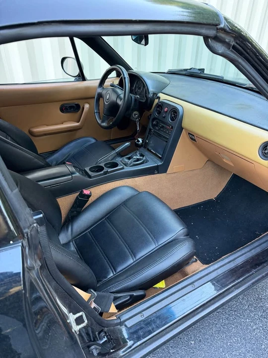 1993 Mazda NA MX-5 Miata - Image 8 of 8