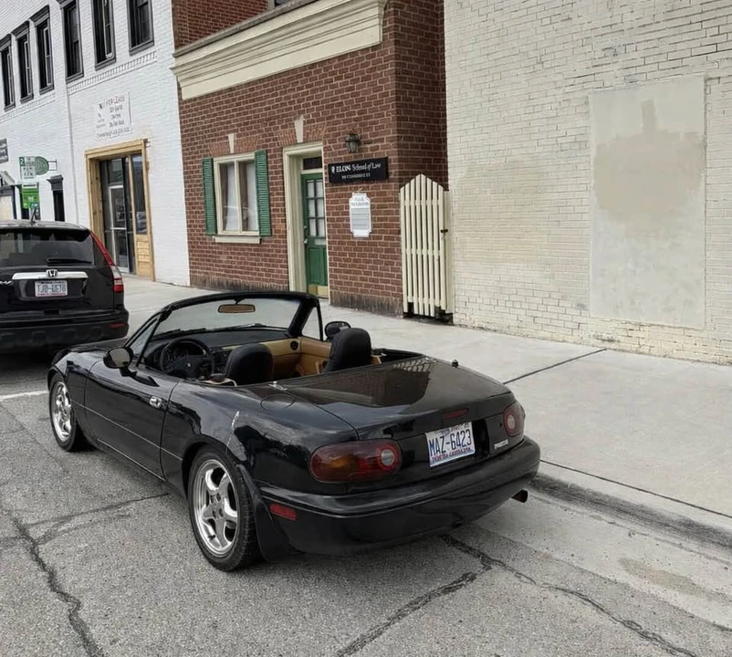1993 Mazda NA MX-5 Miata - Image 5 of 8