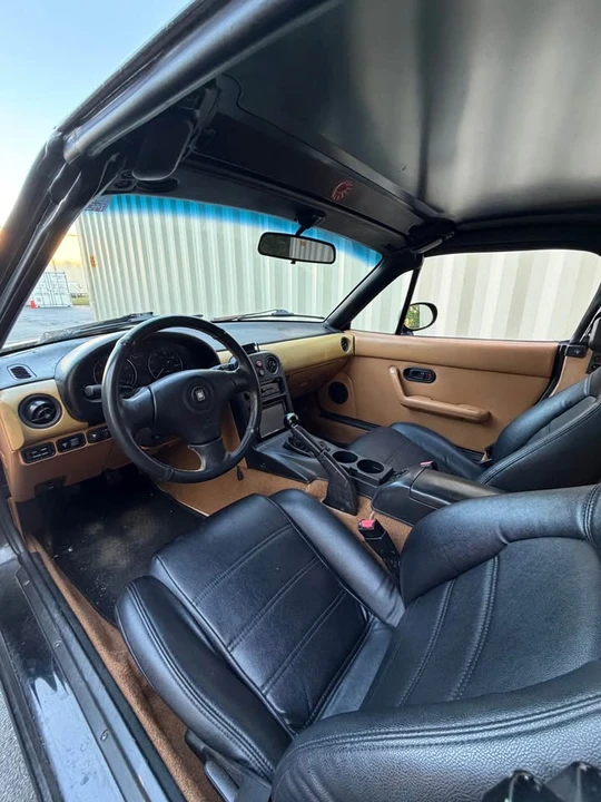1993 Mazda NA MX-5 Miata - Image 7 of 8