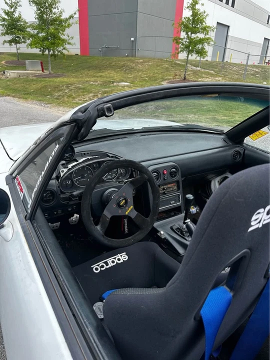 1993 Mazda NA MX-5 Miata - Image 6 of 7