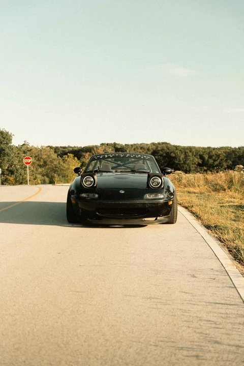 1993 Mazda NA MX-5 Miata - Image 8 of 8
