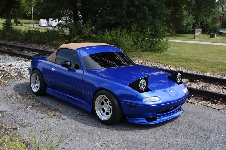 1993 Mazda NA MX-5 Miata - Image 13 of 16