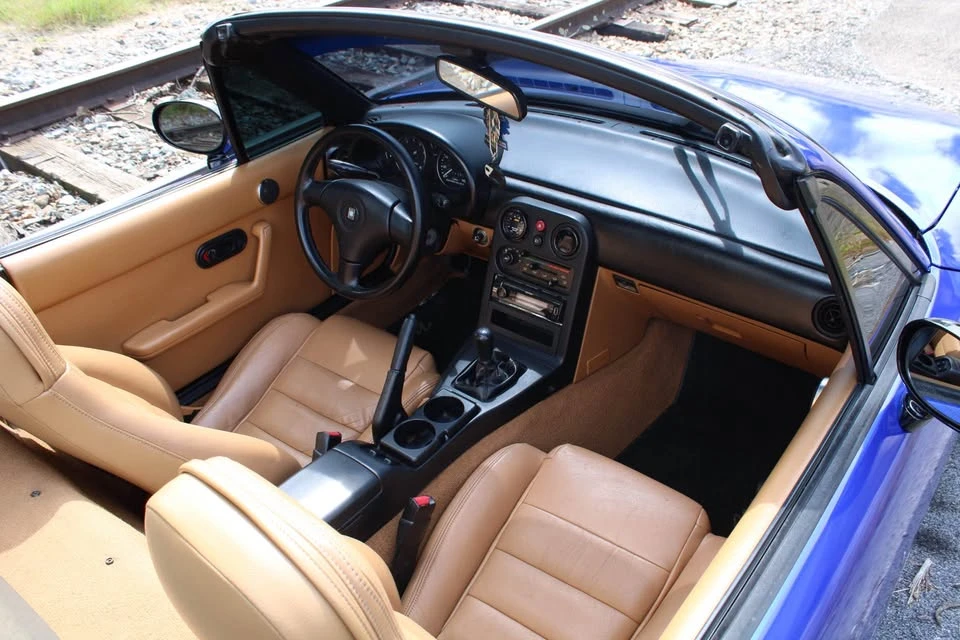 1993 Mazda NA MX-5 Miata - Image 6 of 16