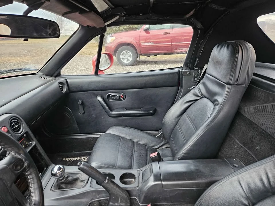 1993 Mazda NA MX-5 Miata - Image 9 of 11