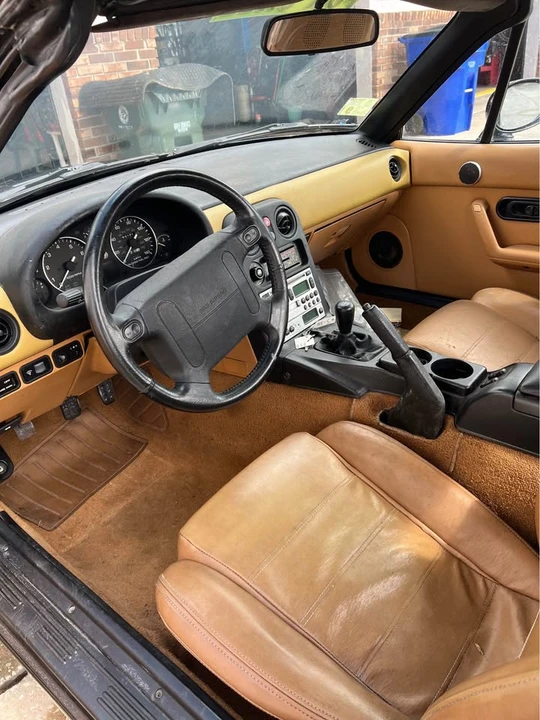 1993 Mazda NA MX-5 Miata - Image 6 of 6