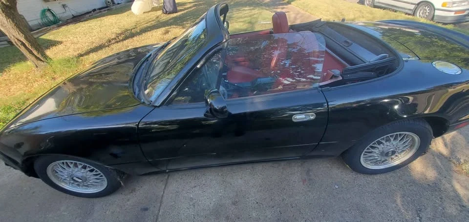 1993 Mazda NA MX-5 Miata - Image 8 of 17