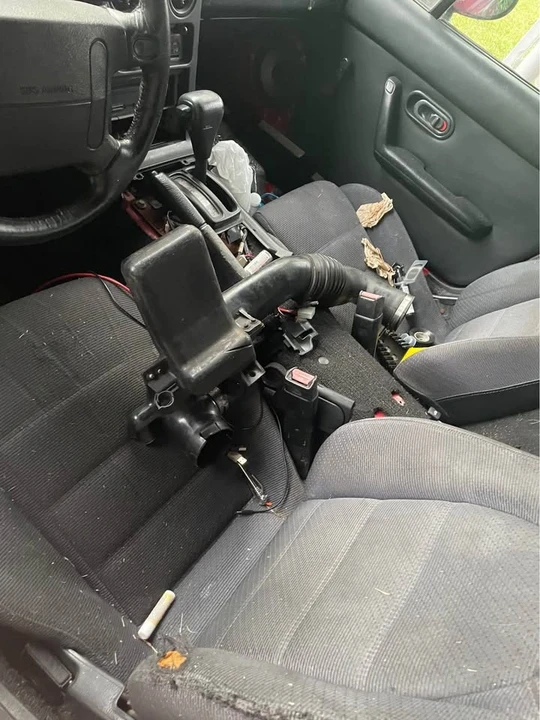 1993 Mazda NA MX-5 Miata - Image 2 of 2