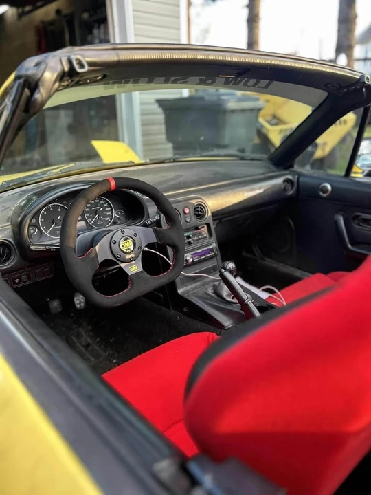 1993 Mazda NA MX-5 Miata - Image 3 of 4