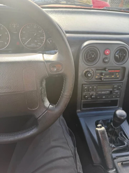 1993 Mazda NA MX-5 Miata - Image 15 of 16