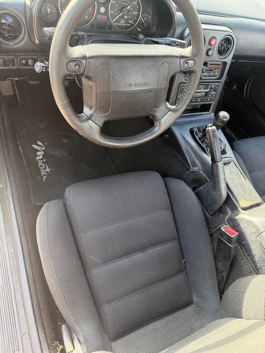 1993 Mazda NA MX-5 Miata - Image 11 of 16