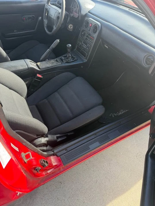 1993 Mazda NA MX-5 Miata - Image 12 of 16