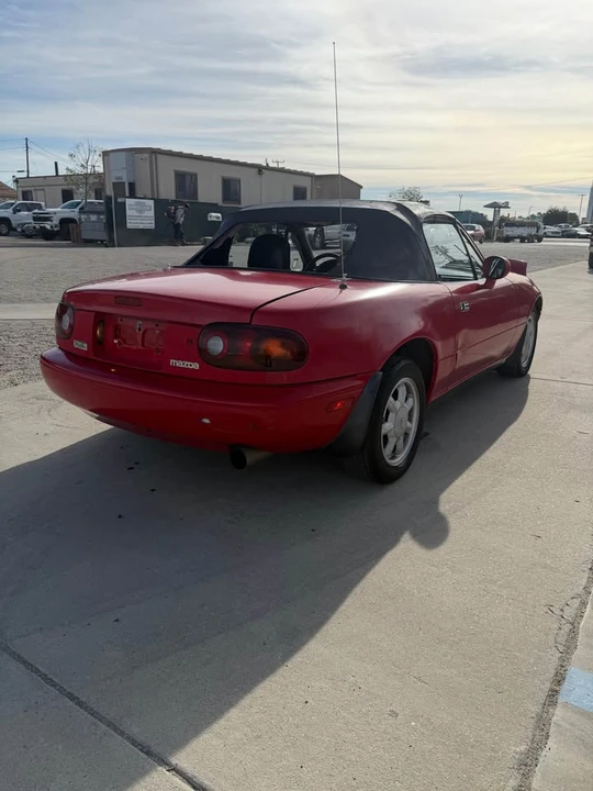 1993 Mazda NA MX-5 Miata - Image 5 of 16