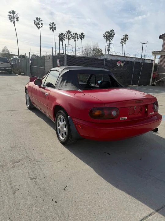 1993 Mazda NA MX-5 Miata - Image 7 of 16