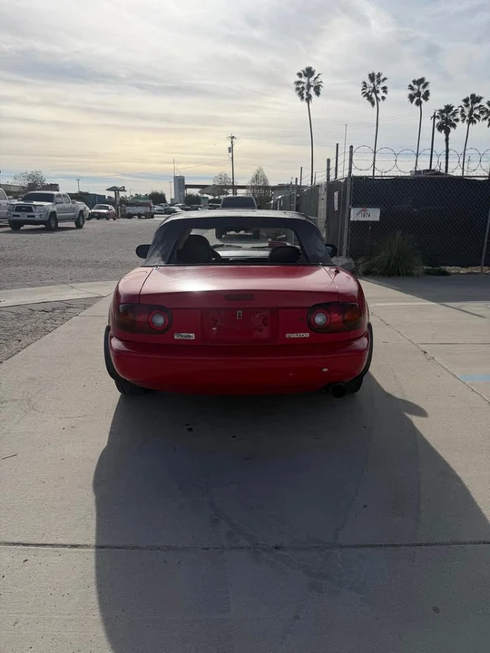 1993 Mazda NA MX-5 Miata - Image 6 of 16