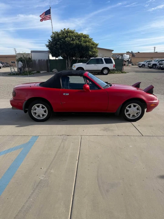 1993 Mazda NA MX-5 Miata - Image 4 of 16