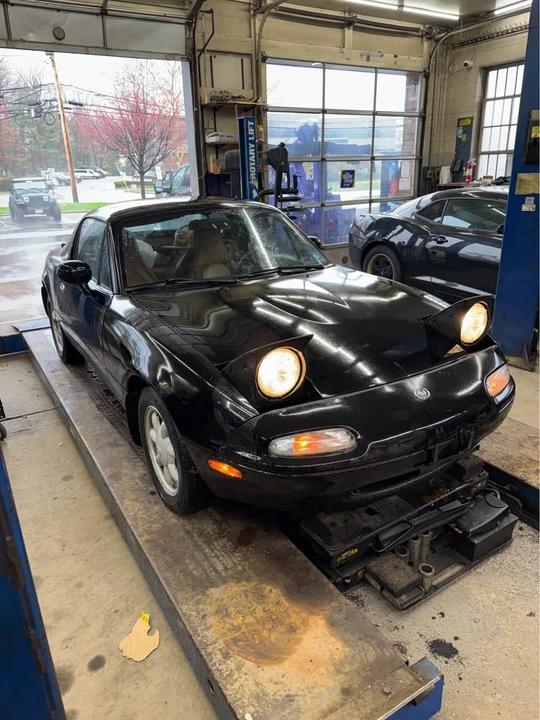 1993 Mazda NA MX-5 Miata - Image 3 of 11