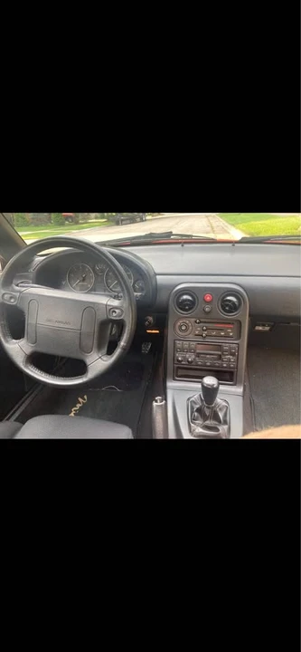 1993 Mazda NA MX-5 Miata - Image 8 of 10