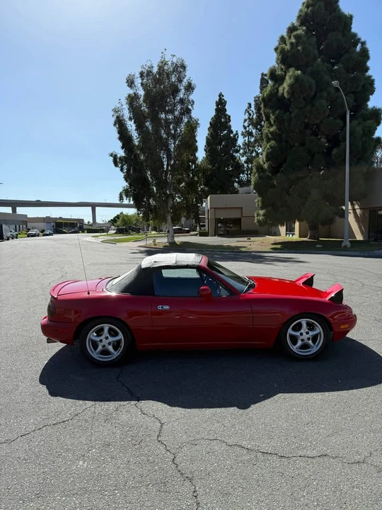1993 Mazda NA MX-5 Miata - Image 7 of 8