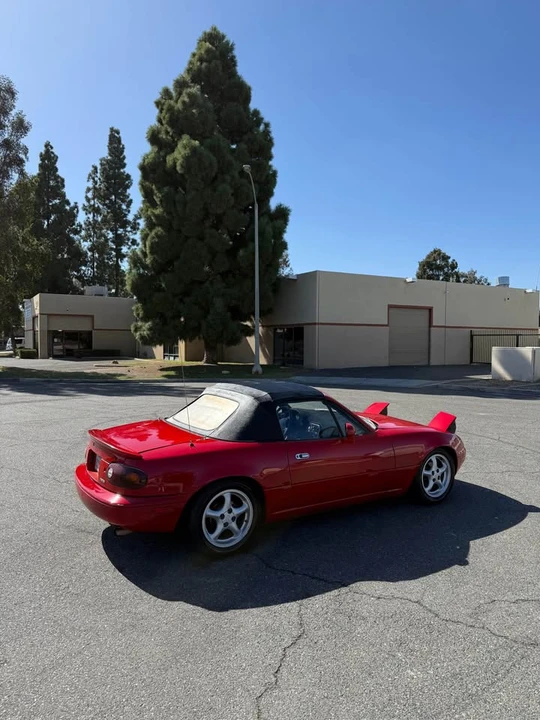1993 Mazda NA MX-5 Miata - Image 6 of 8