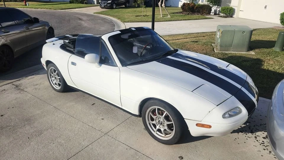 1993 Mazda NA MX-5 Miata - Image 5 of 8