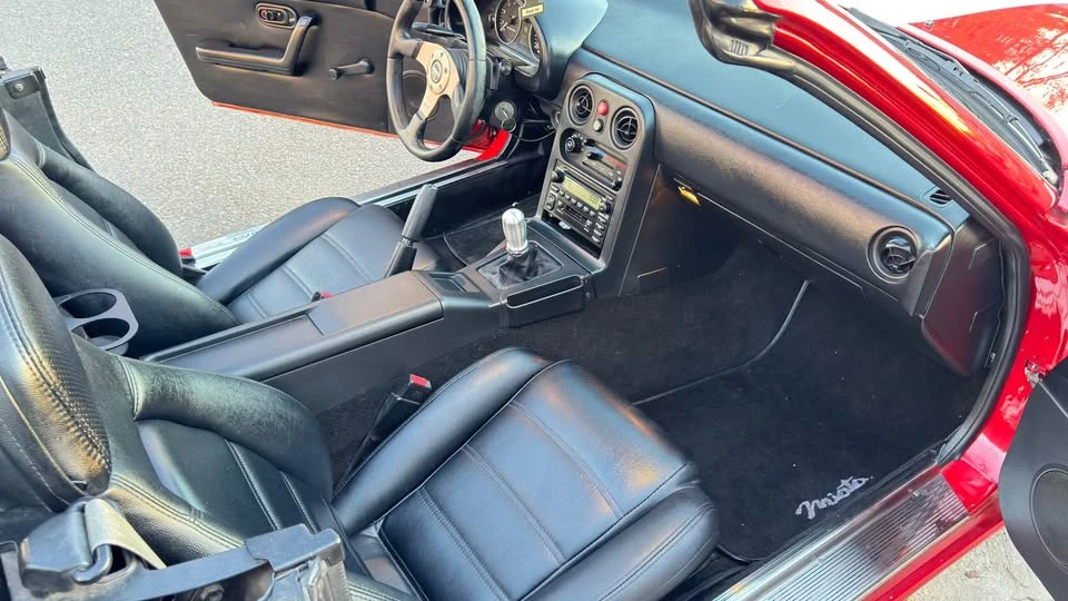 1993 Mazda NA MX-5 Miata - Image 11 of 20