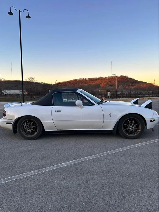 1993 Mazda NA MX-5 Miata - Image 3 of 12