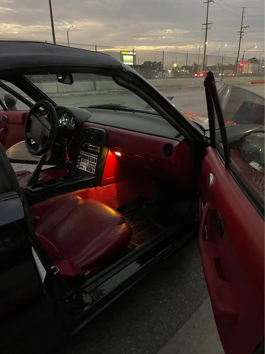 1993 Mazda NA MX-5 Miata - Image 2 of 9