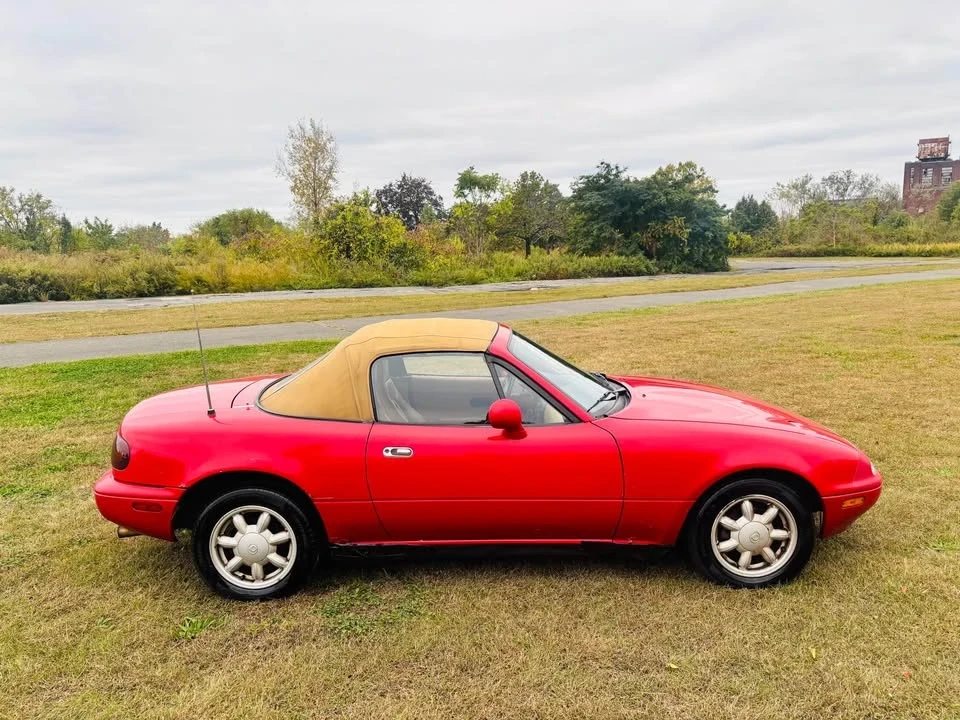 1993 Mazda NA MX-5 Miata - Image 10 of 17