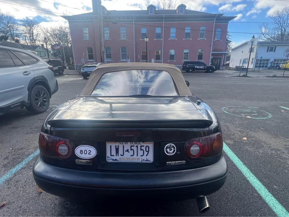 1993 Mazda NA MX-5 Miata - Image 2 of 2