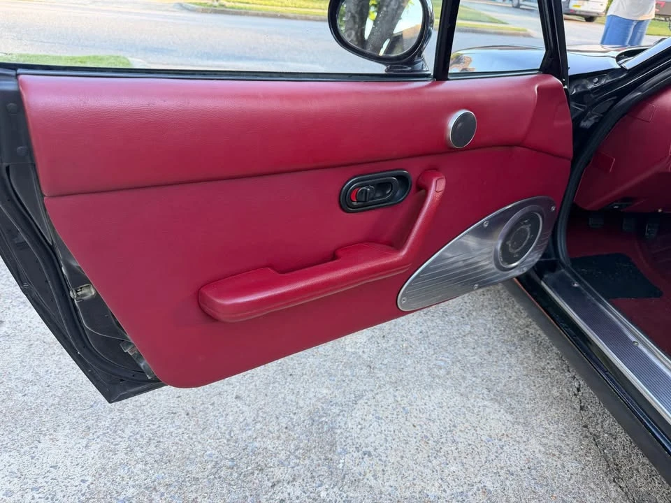 1993 Mazda NA MX-5 Miata - Image 9 of 17